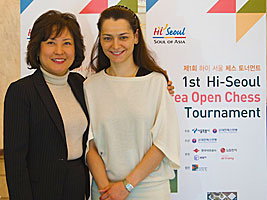 World Champion Alexandra Kosteniuk visited South Korea